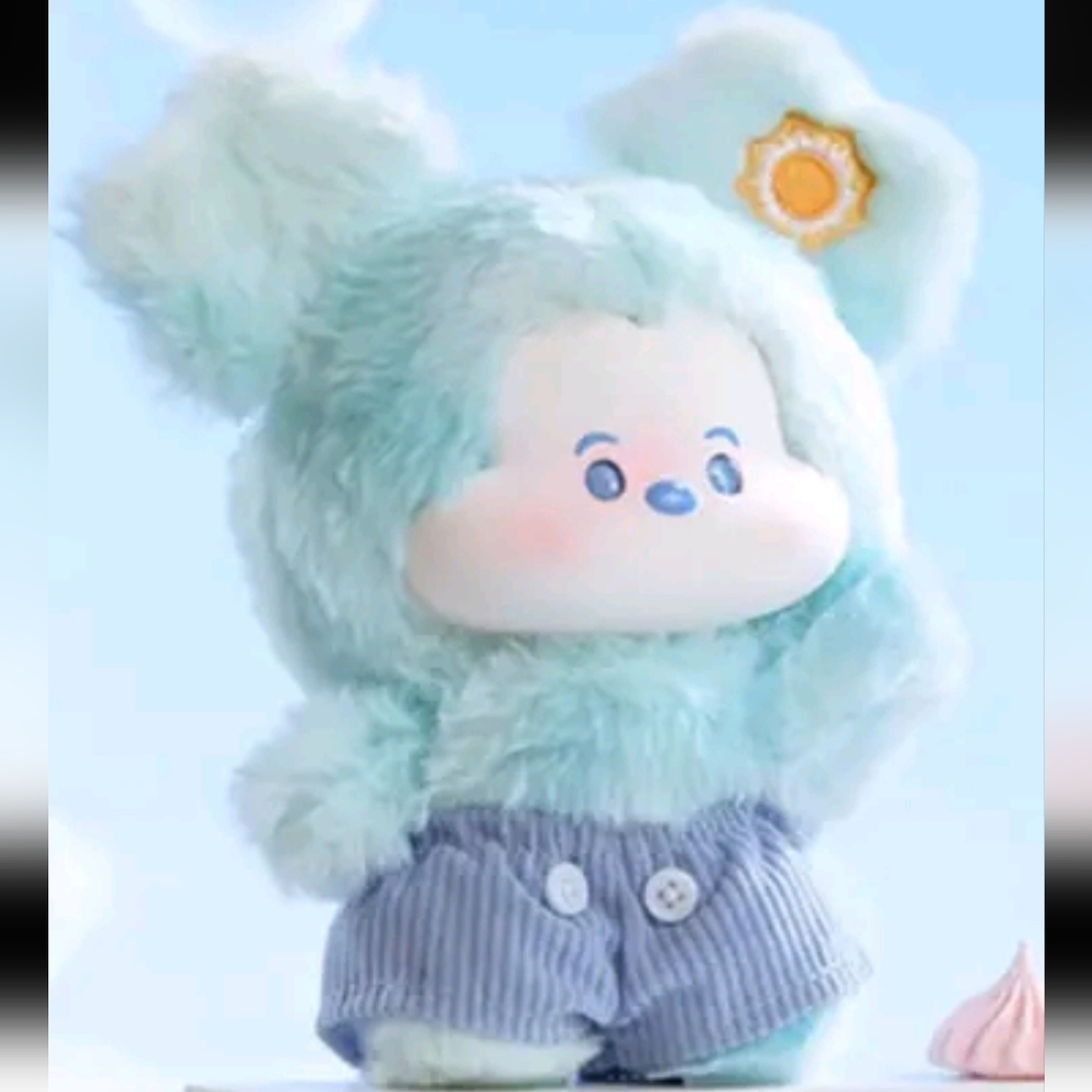 MINISO Disney Mickey Head in‎ The Clouds Vinyl Plush Pendant- Sunny Sky - NIB